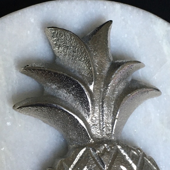 Pineapple Bookend Weight - Picture 4 of 14